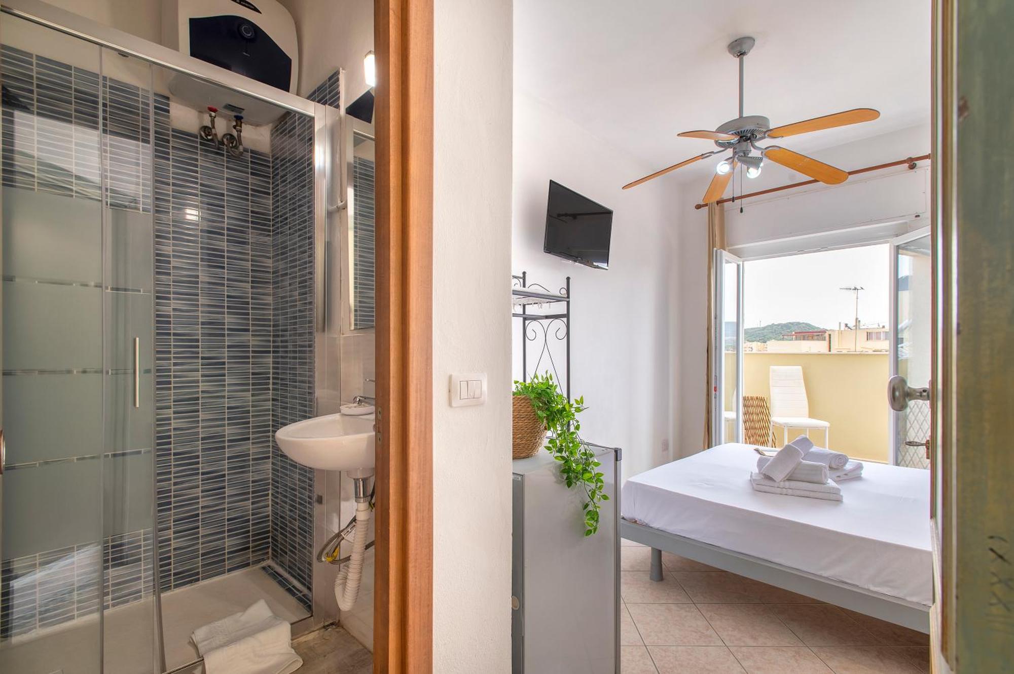 Oasis Guest House Alghero Bagian luar foto