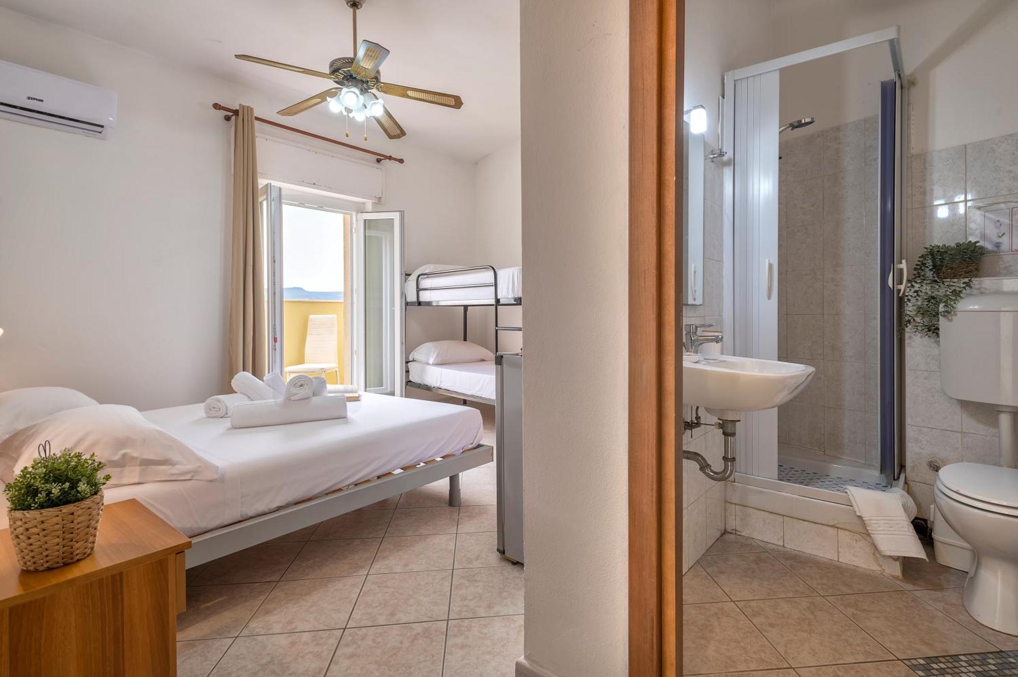 Oasis Guest House Alghero Bagian luar foto