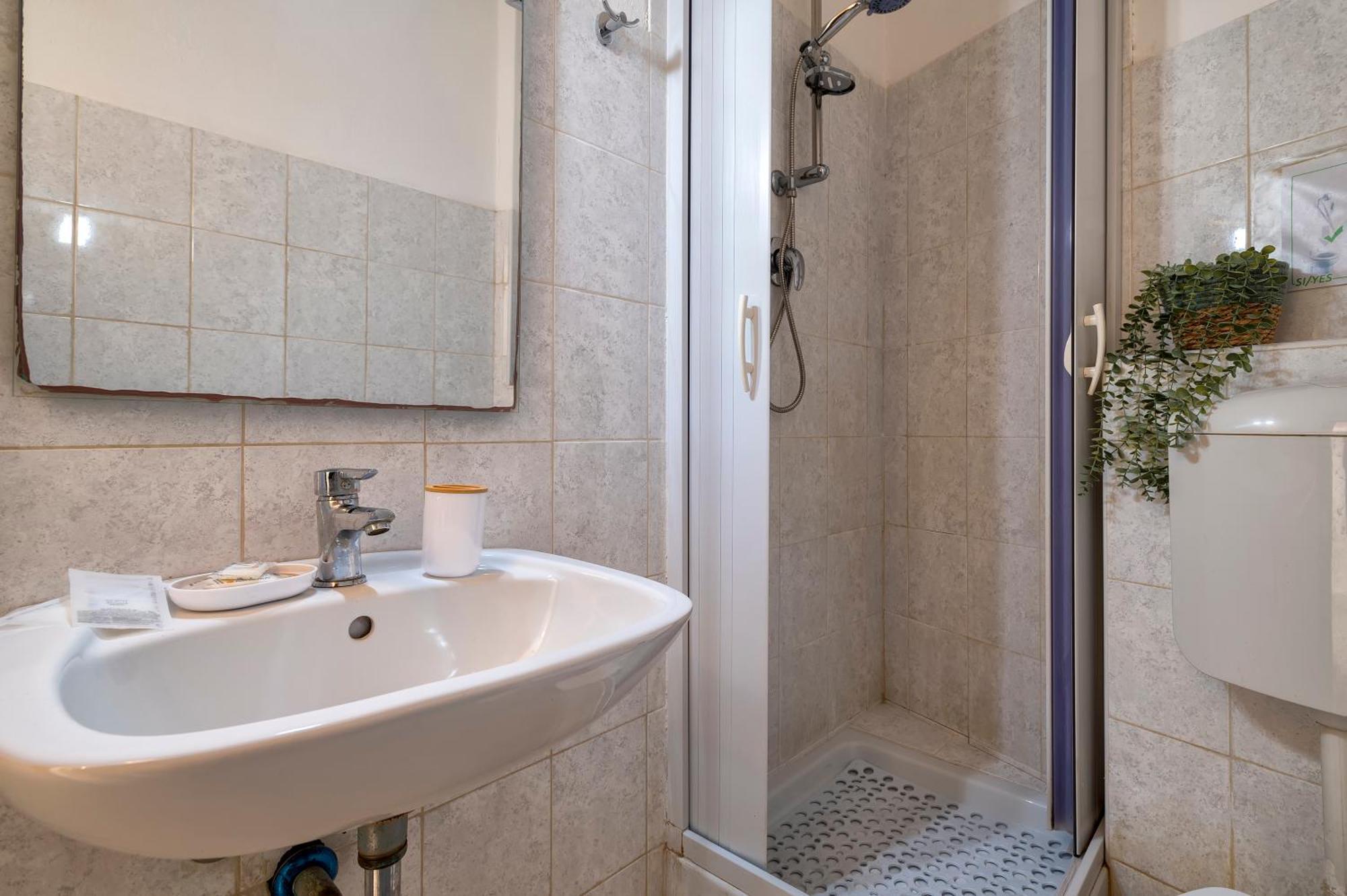 Oasis Guest House Alghero Bagian luar foto