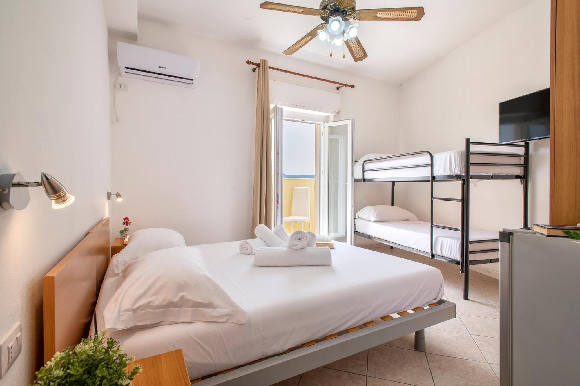 Oasis Guest House Alghero Bagian luar foto
